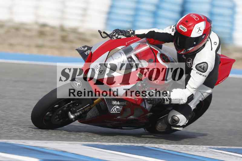 /Archiv-2024/01 26.-28.01.2024 Moto Center Thun Jerez/Gruppe schwarz-black/864